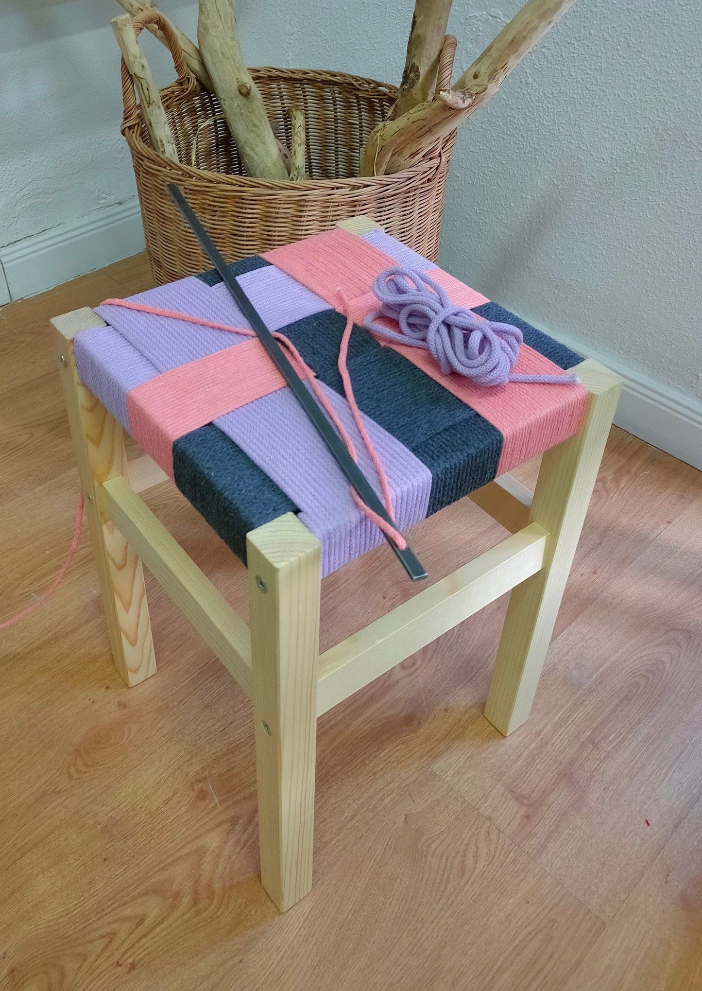 TALLER DE ENCORDADO DE TABURETE