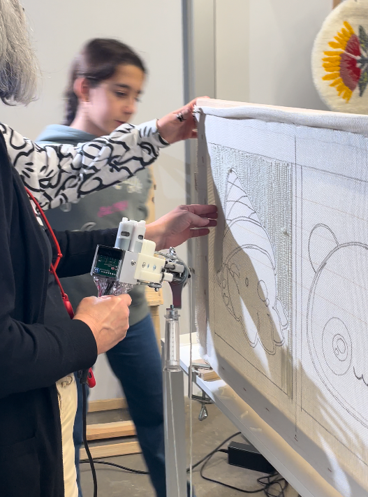 taller-tufting-para-dos-personas-alfombra-personalizada