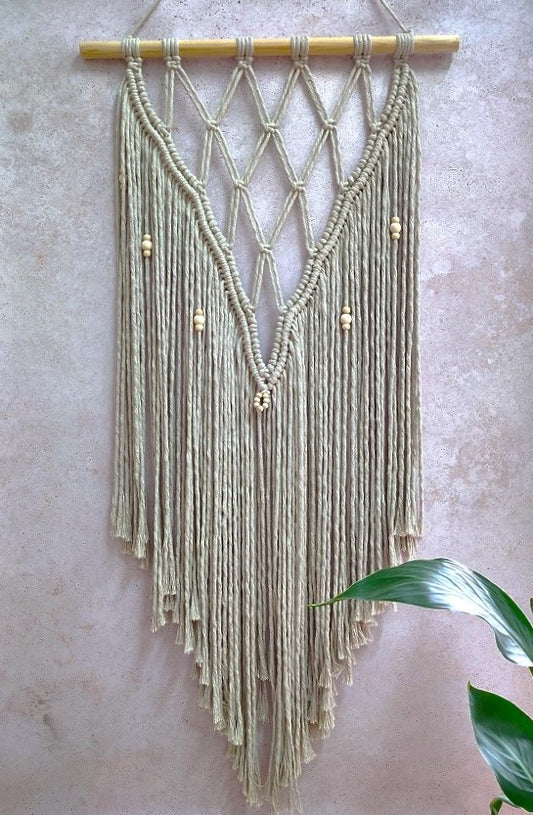 Tapiz de macrame en taller presencial Madrid