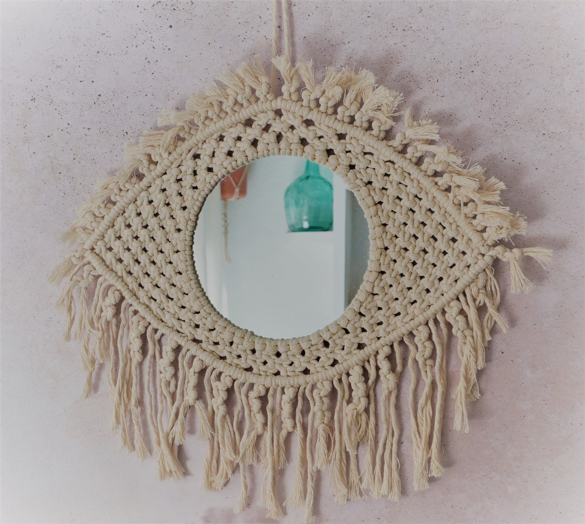 Espejo de macrame ojo Horus terminado